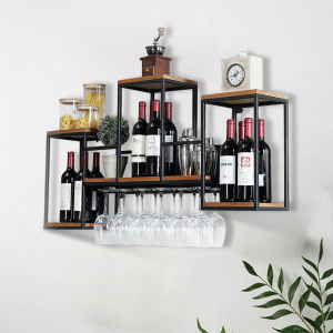 Étagère murale à vin en métal et bois avec verres suspendus
